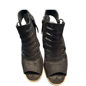 Paul Green Black Cutout Peep-Toe Mules